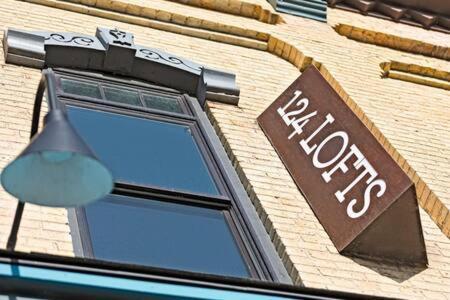 Hip Urban Loft - Small Town Charm -124 Lofts #3 West Dundee Zewnętrze zdjęcie